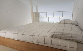 Aaki Apartment Diegten II